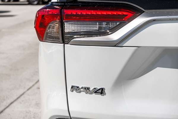 2024 Toyota RAV4 XSE AXAH52R