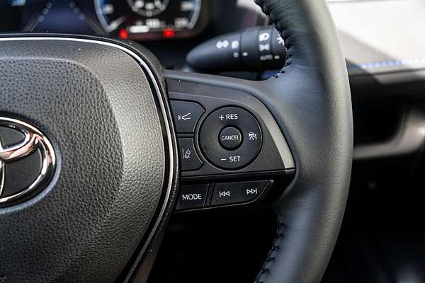 2024 Toyota RAV4 XSE AXAH52R