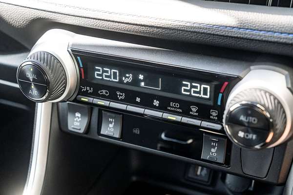 2024 Toyota RAV4 XSE AXAH52R