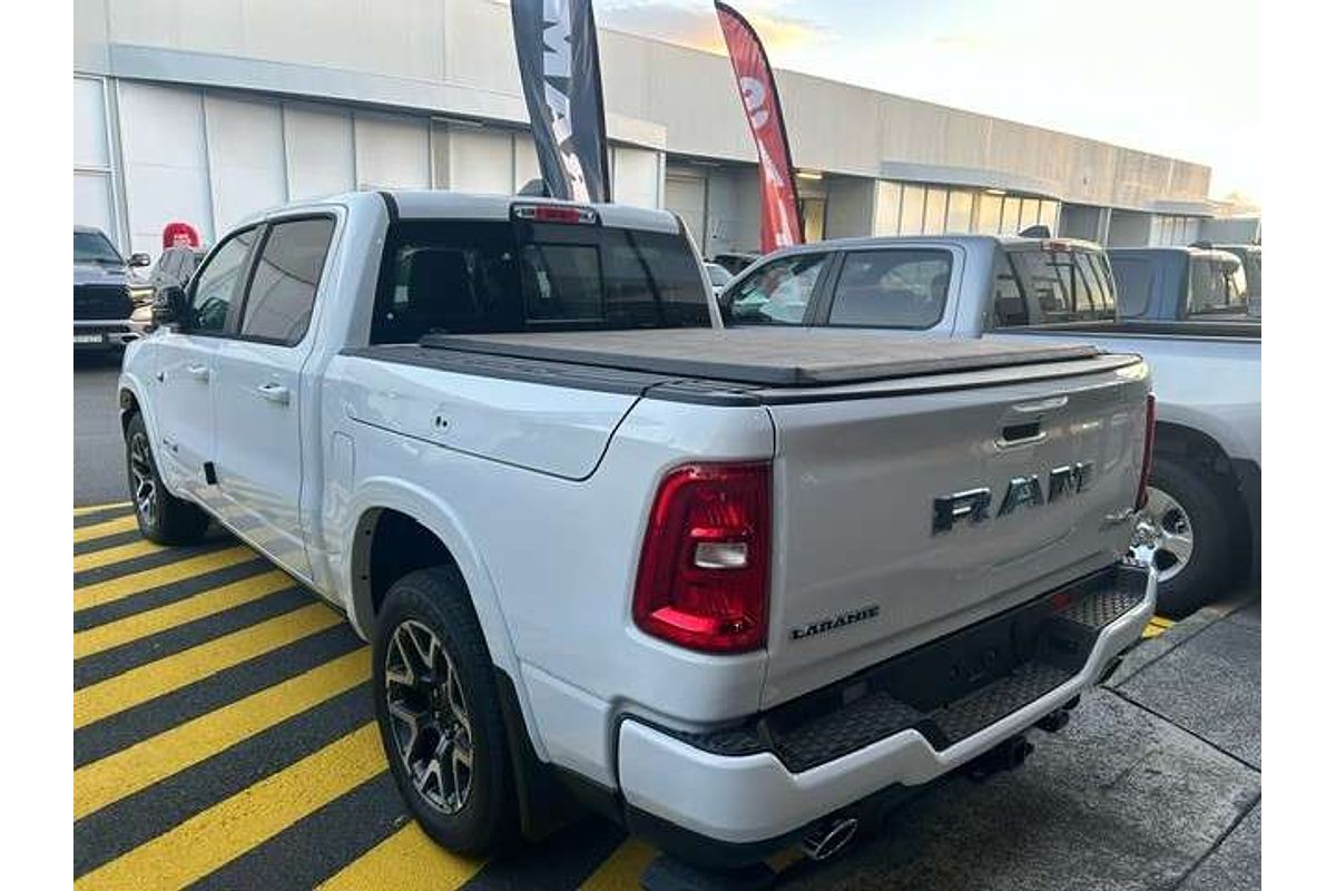2025 RAM 1500 Laramie Sport Hurricane SO RamBox DT 4X4 SWB
