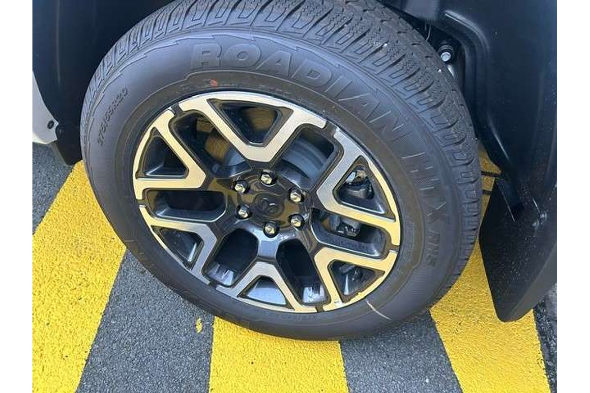 2025 RAM 1500 Laramie Sport Hurricane SO RamBox DT 4X4 SWB