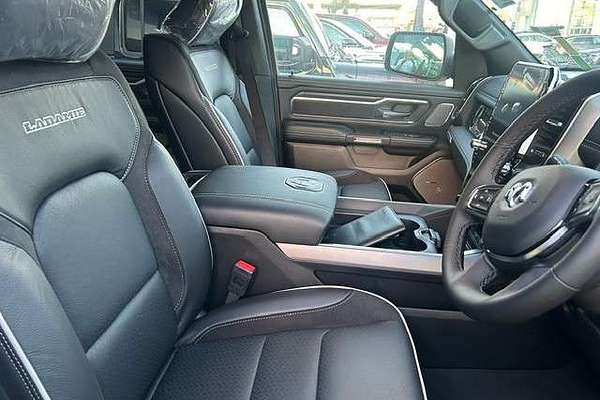 2025 RAM 1500 Laramie Sport Hurricane SO RamBox DT 4X4 SWB