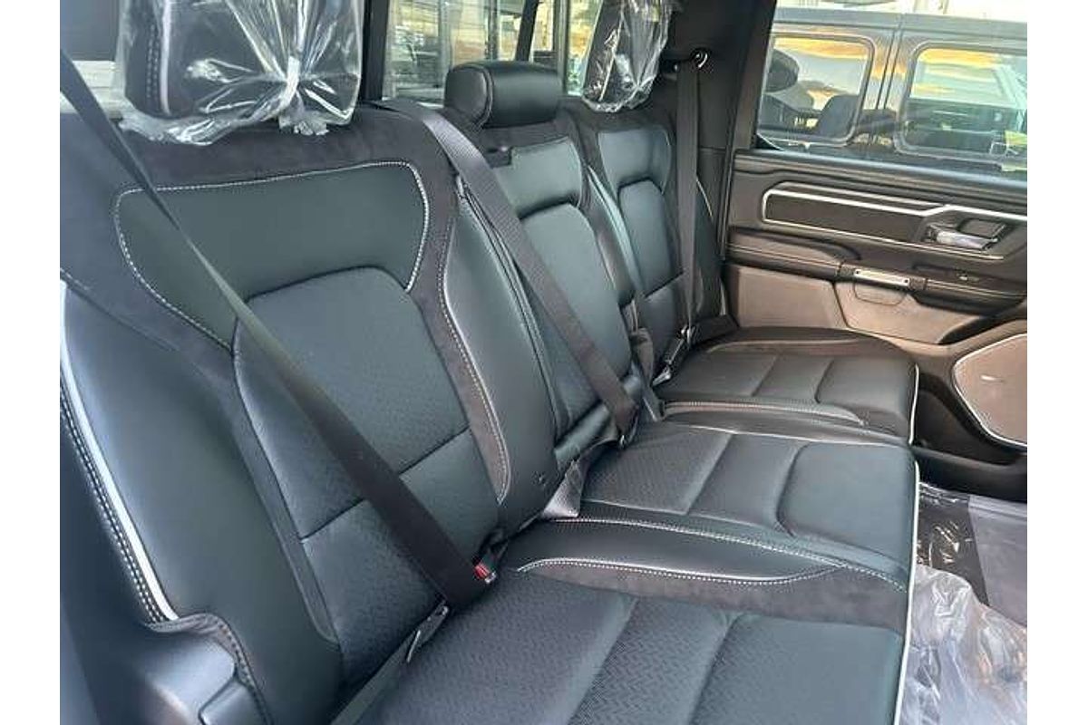 2025 RAM 1500 Laramie Sport Hurricane SO RamBox DT 4X4 SWB