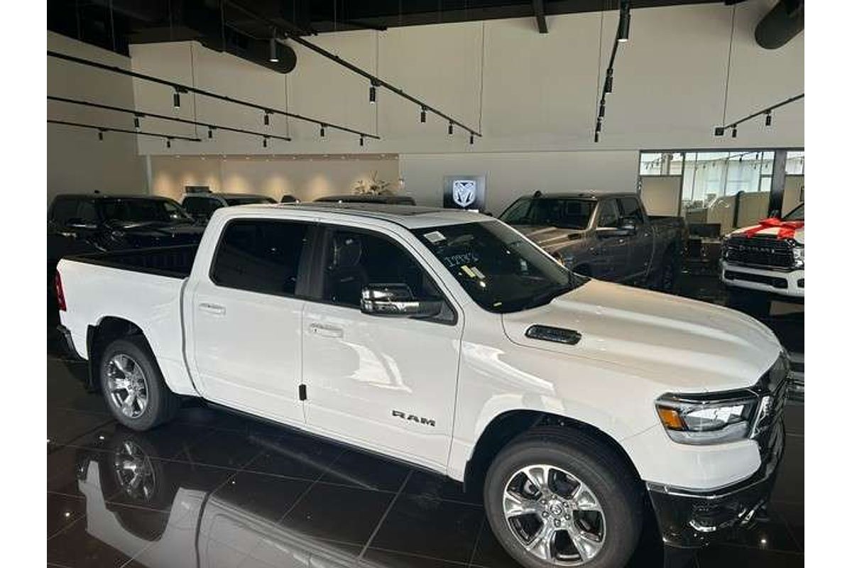 2025 RAM 1500 Laramie Sport Hurricane SO RamBox DT 4X4 SWB