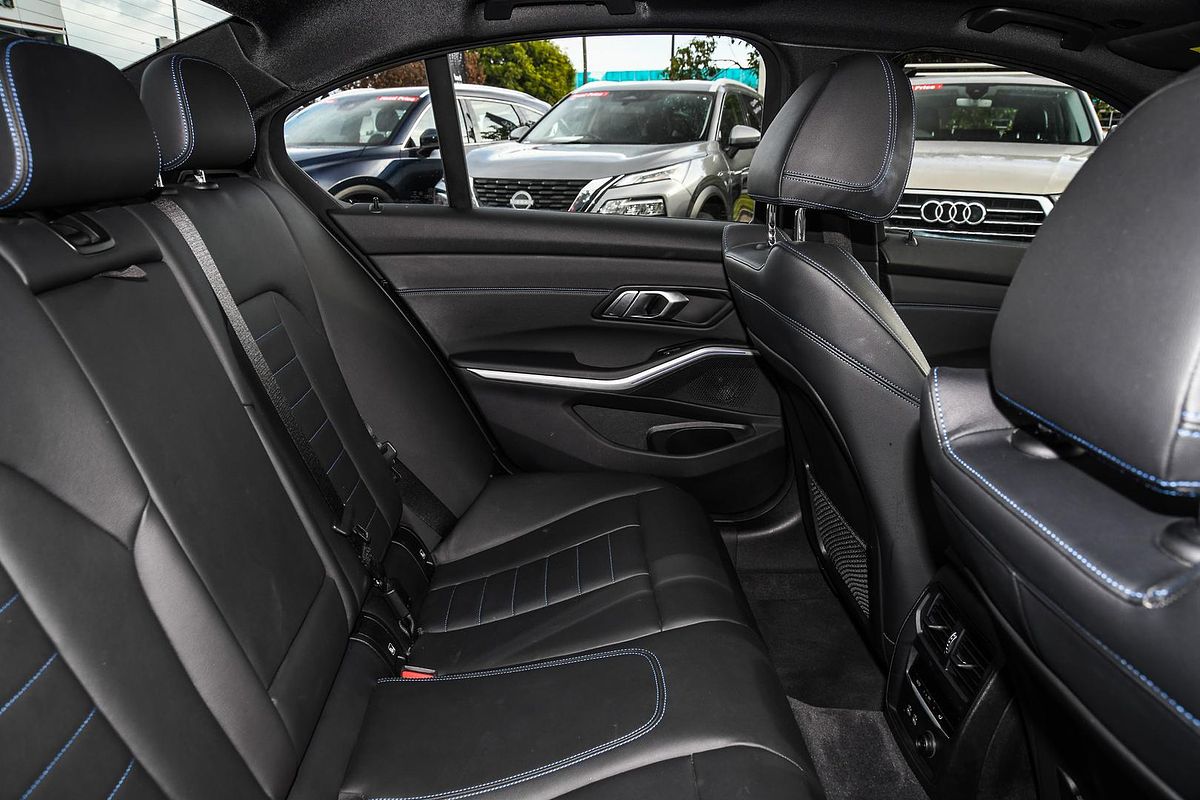 2019 BMW 3 Series 330i M Sport G20