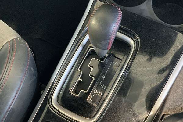 2020 Mitsubishi Outlander Black Edition ZL