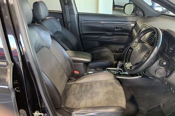 2020 Mitsubishi Outlander Black Edition ZL