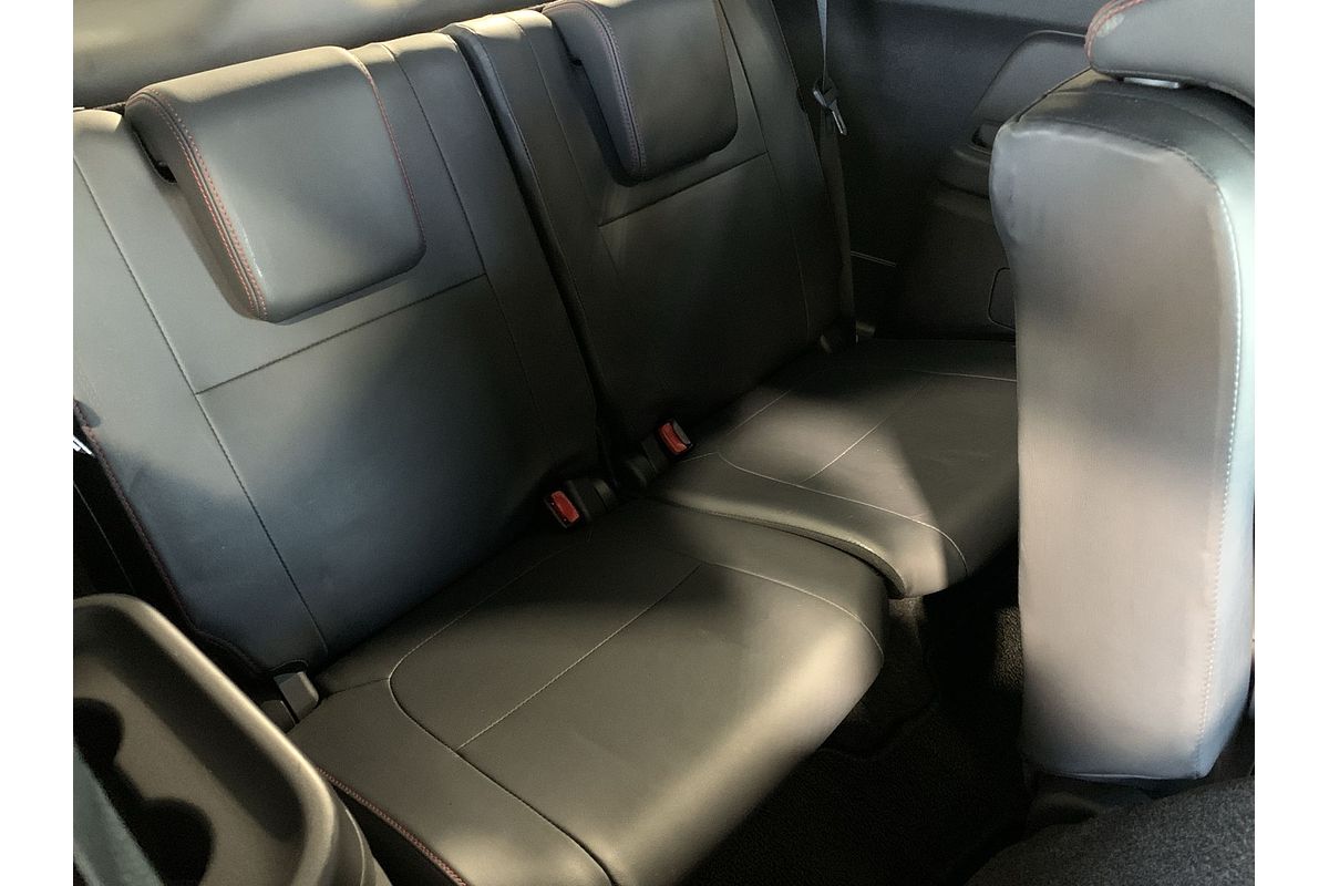 2020 Mitsubishi Outlander Black Edition ZL