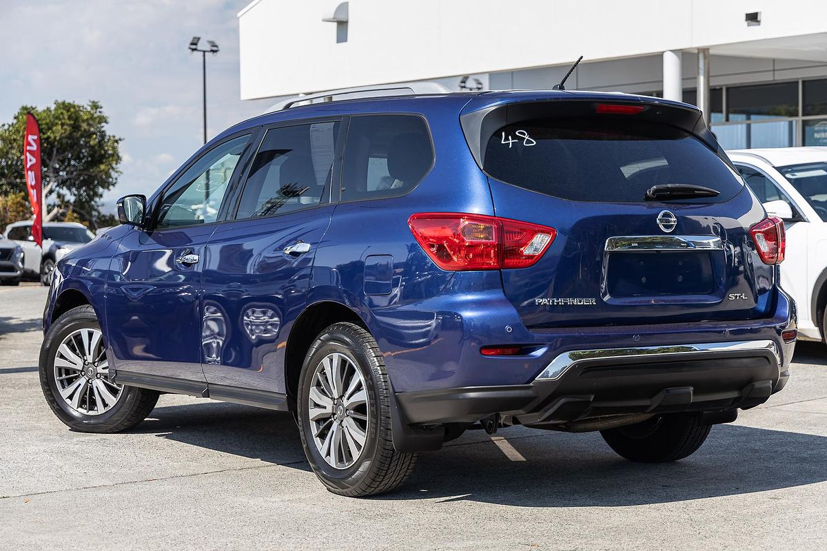 2017 Nissan Pathfinder ST-L R52 Series II
