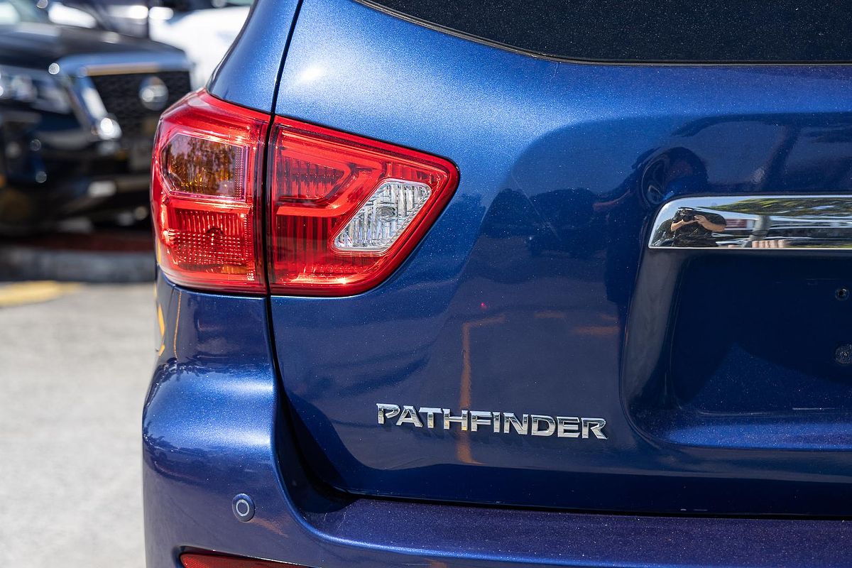 2017 Nissan Pathfinder ST-L R52 Series II