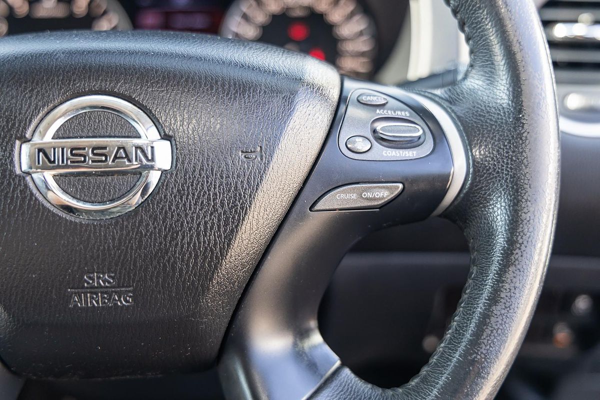 2017 Nissan Pathfinder ST-L R52 Series II