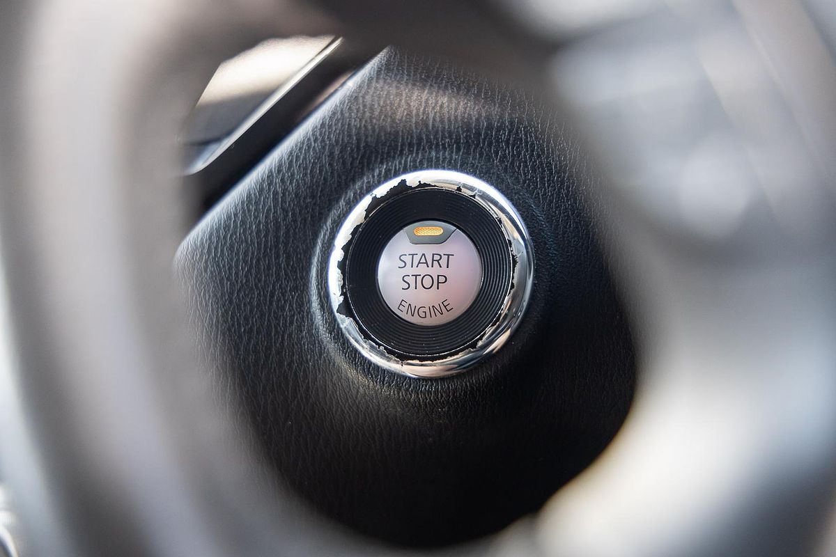 2017 Nissan Pathfinder ST-L R52 Series II