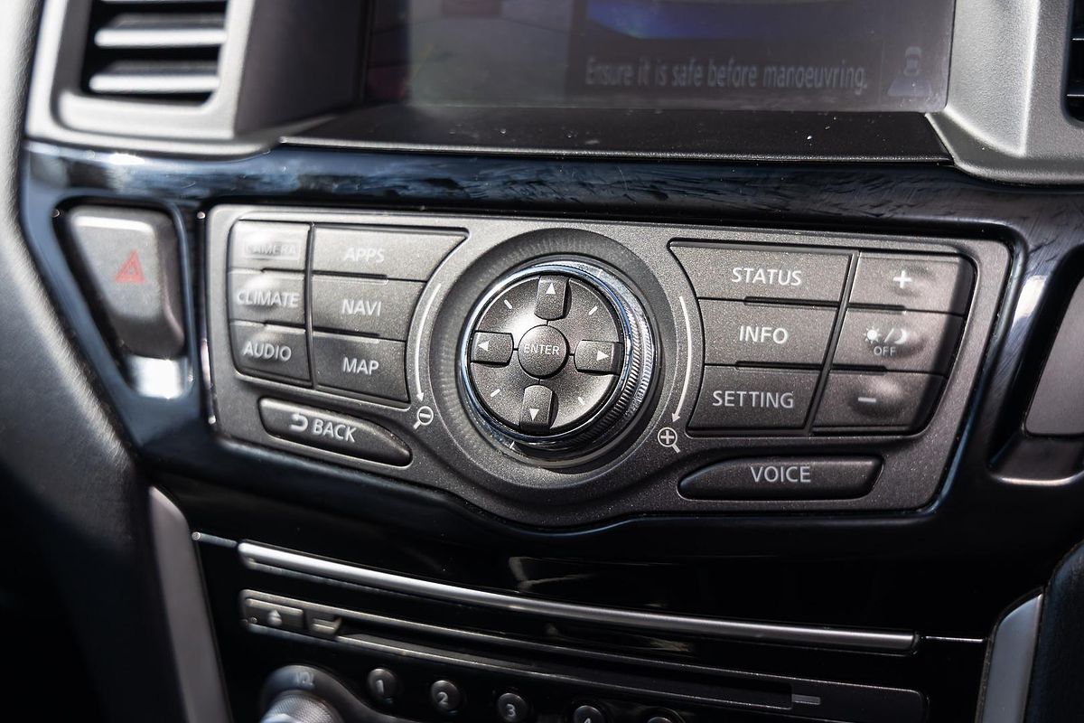 2017 Nissan Pathfinder ST-L R52 Series II