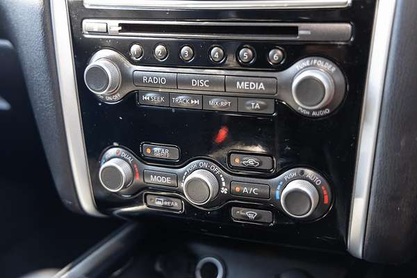 2017 Nissan Pathfinder ST-L R52 Series II