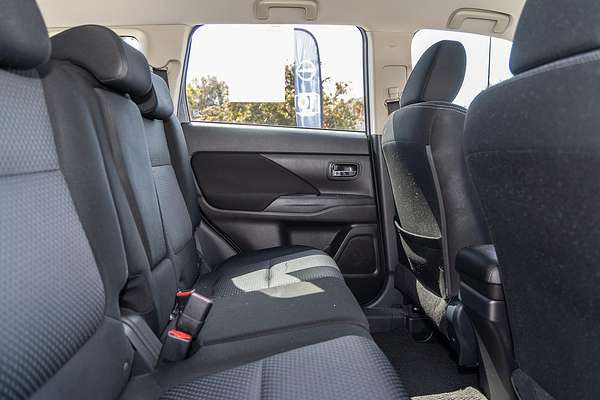 2018 Mitsubishi Outlander ES ZL