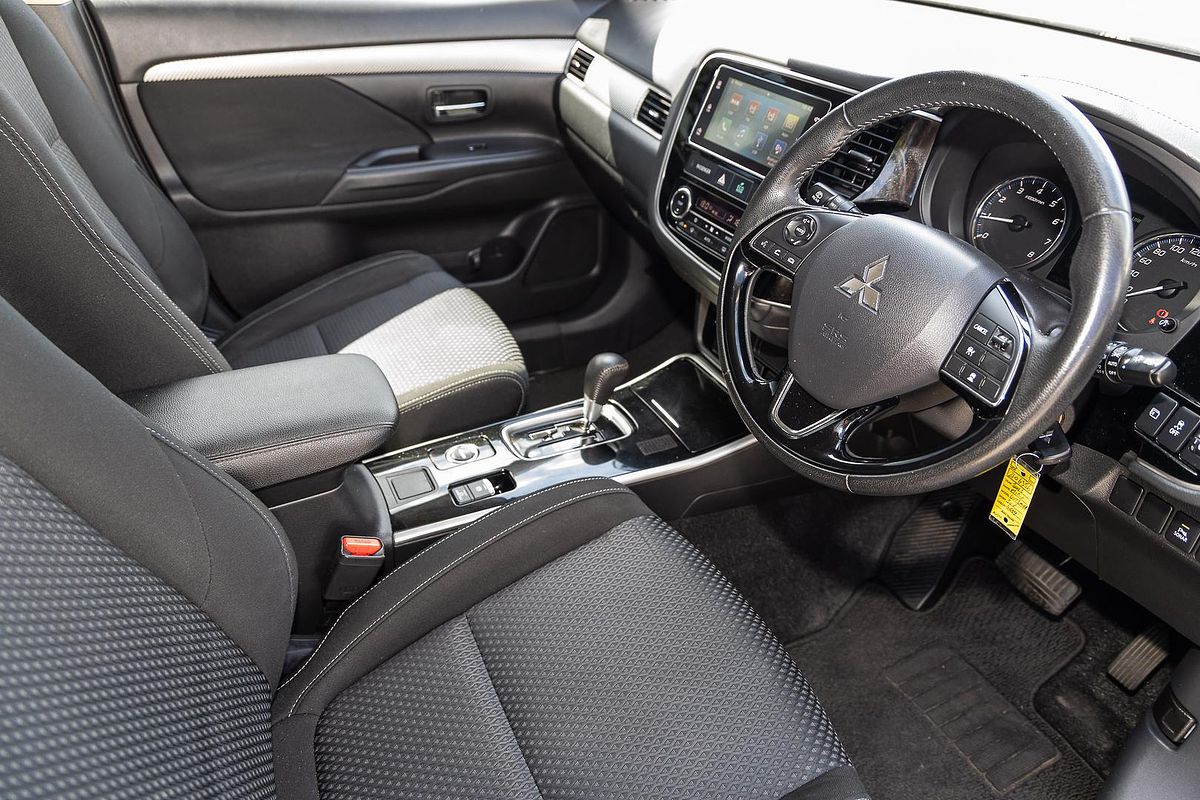2018 Mitsubishi Outlander ES ZL