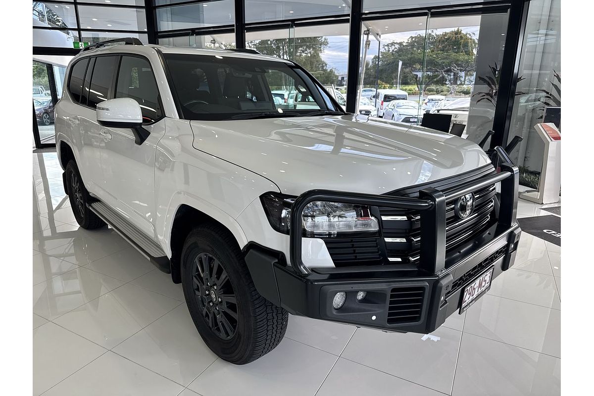 2023 Toyota Landcruiser GXL FJA300R