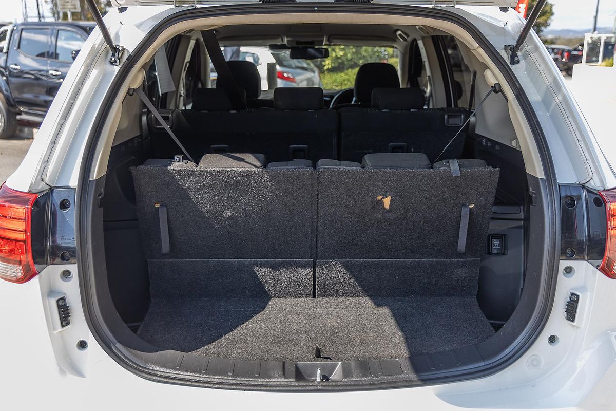 2019 Mitsubishi Outlander ES ZL