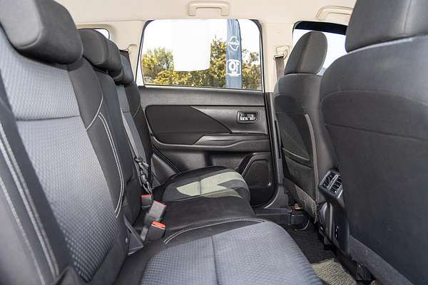 2019 Mitsubishi Outlander ES ZL