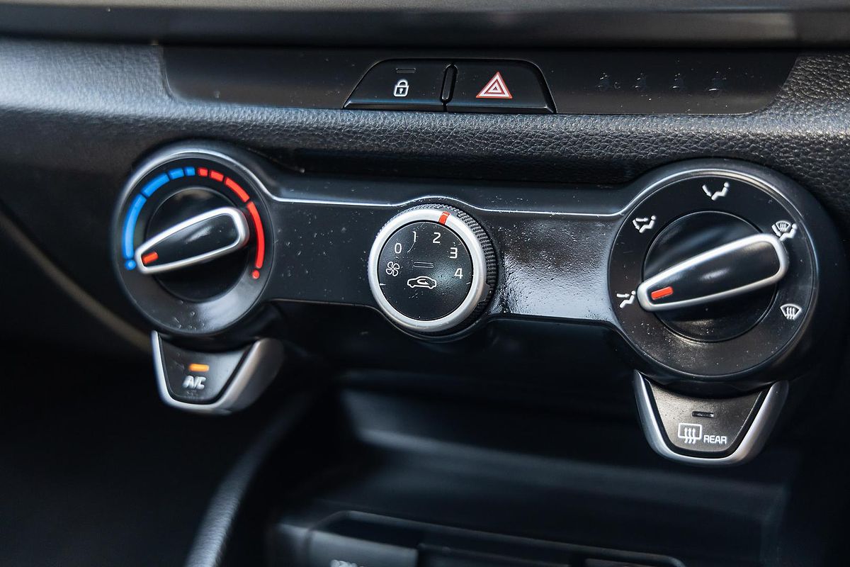 2017 Kia Rio S YB