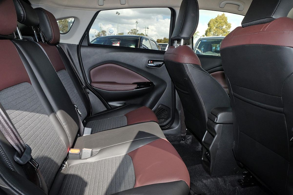 2025 Suzuki Fronx Hybrid KW