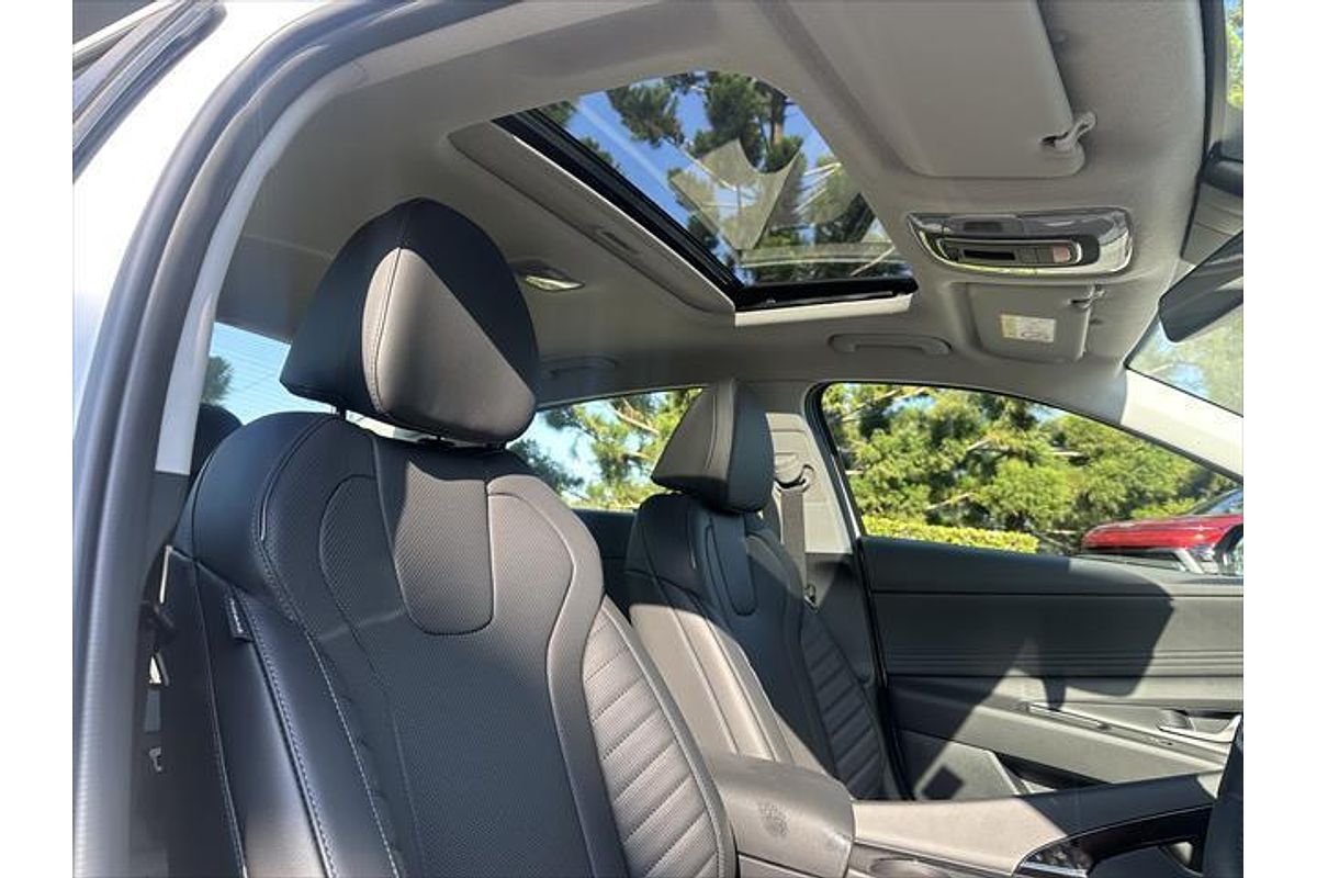 2024 Hyundai i30 Premium CN7.V2