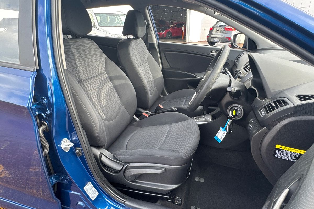 2016 Hyundai Accent Active RB4