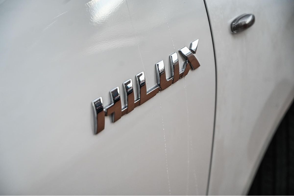 2017 Toyota Hilux Workmate TGN121R Rear Wheel Drive
