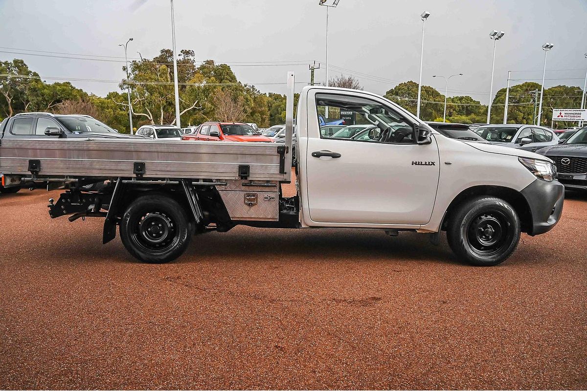 2017 Toyota Hilux Workmate TGN121R Rear Wheel Drive