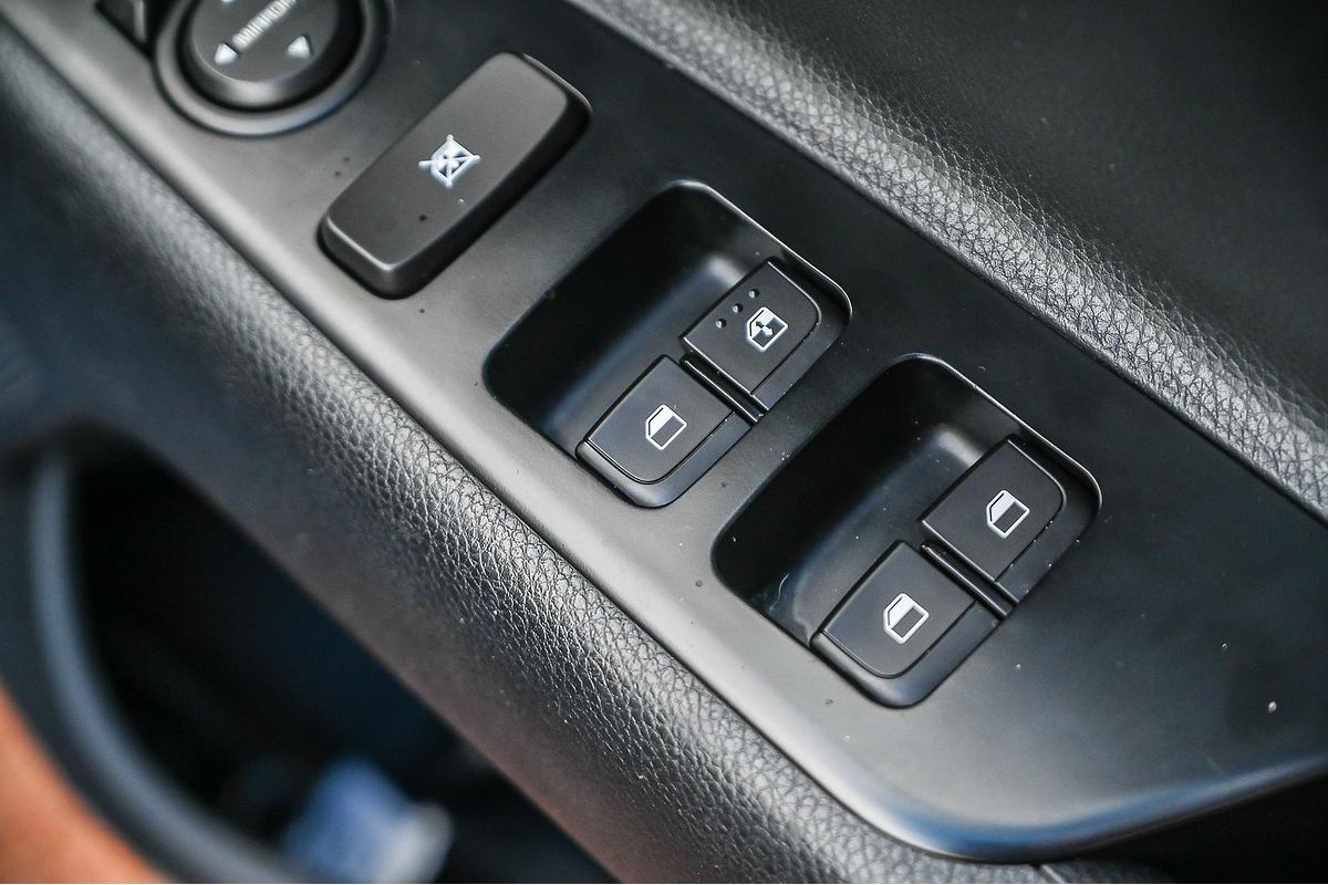 2018 Kia Rio S YB