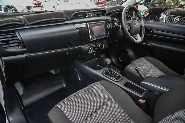 2017 Toyota Hilux Workmate TGN121R Rear Wheel Drive