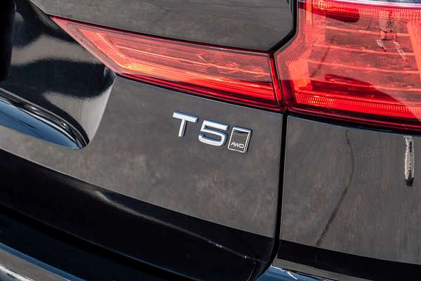 2020 Volvo XC60 T5 Inscription