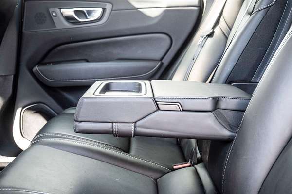 2020 Volvo XC60 T5 Inscription