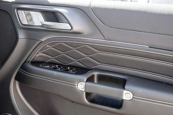 2025 GWM Tank 300 Ultra P01