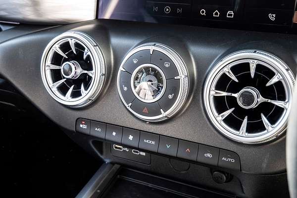 2025 GWM Tank 300 Ultra P01