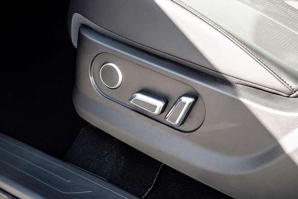 2025 GWM Cannon Alpha Lux PHEV P05 4X4
