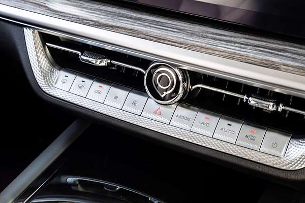 2025 GWM Cannon Alpha Lux PHEV P05 4X4