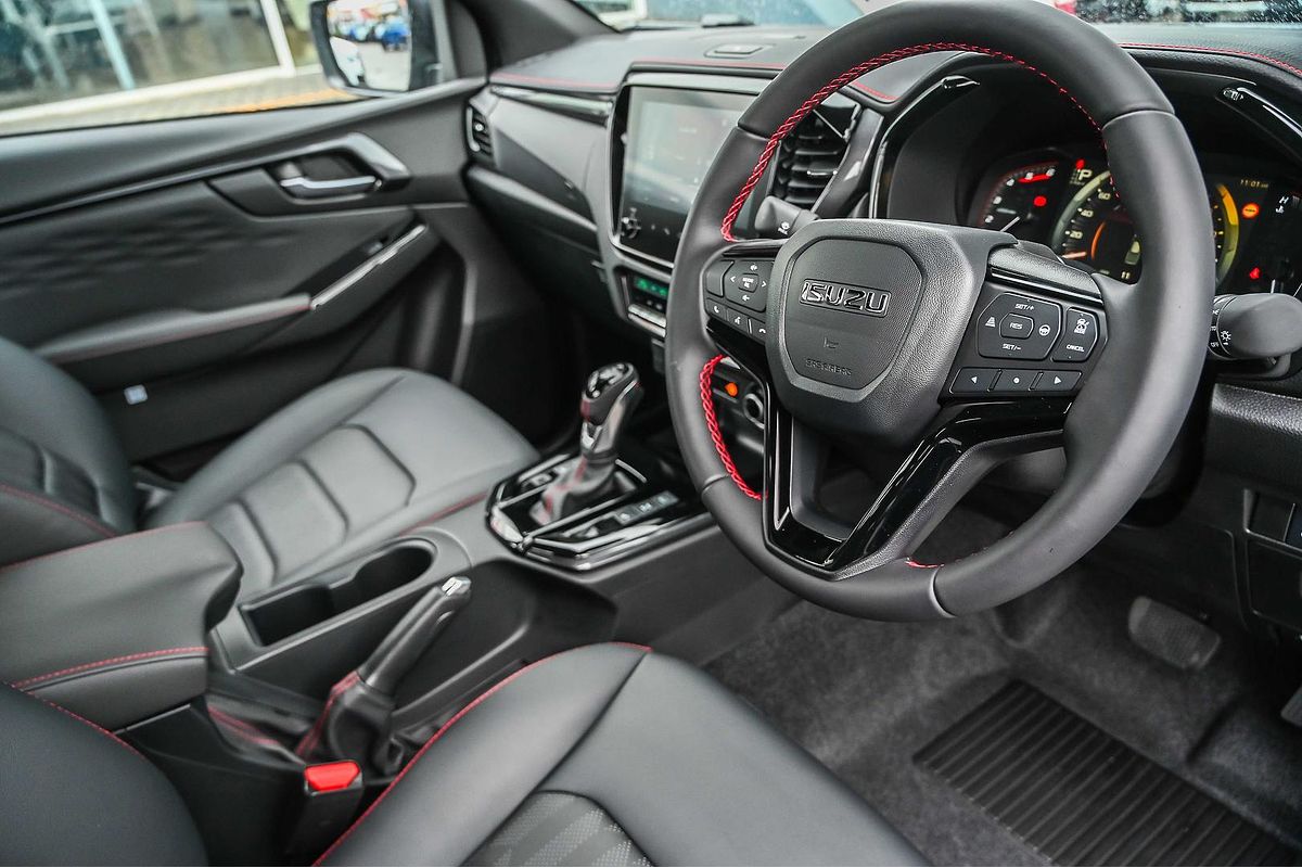 2025 Isuzu D-MAX