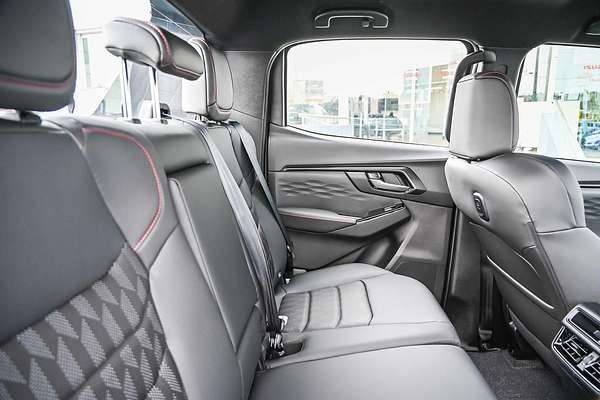2025 Isuzu D-MAX