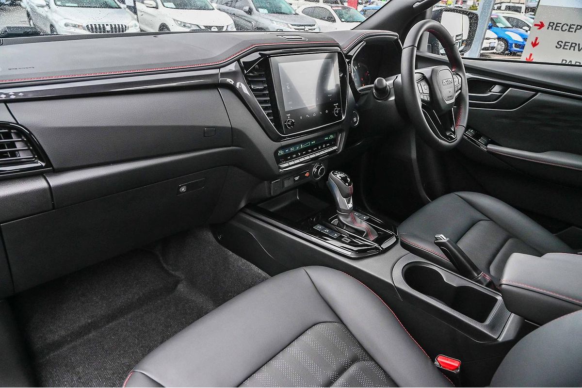 2025 Isuzu D-MAX