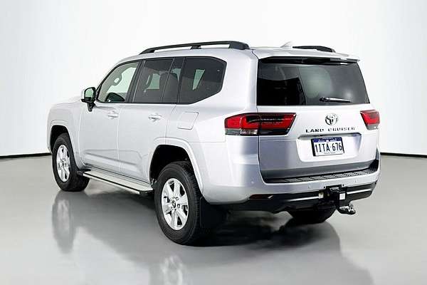 2024 Toyota Landcruiser GXL FJA300R