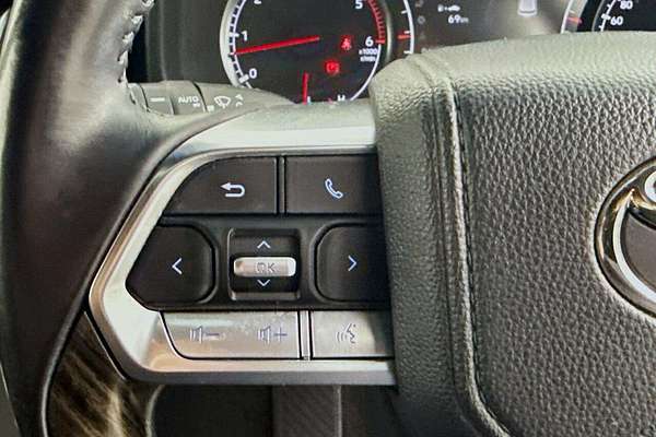 2022 Toyota Landcruiser VX FJA300R