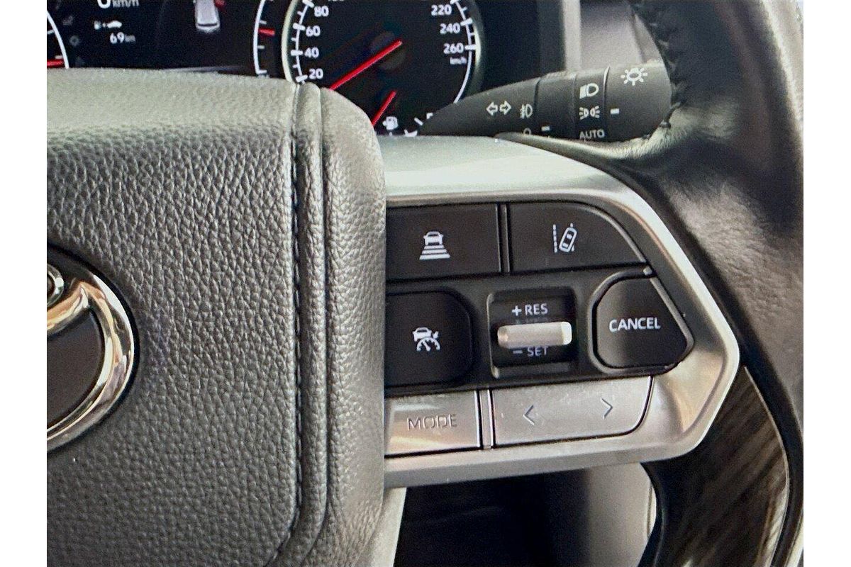 2022 Toyota Landcruiser VX FJA300R