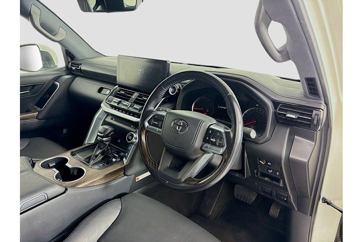 2022 Toyota Landcruiser VX FJA300R