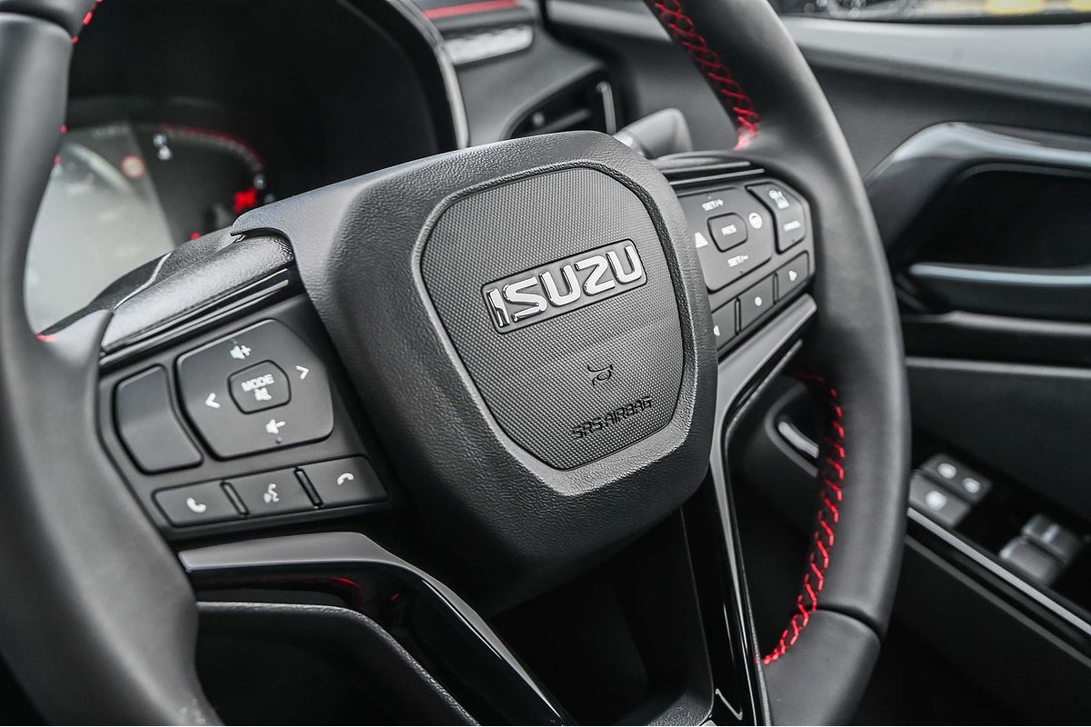 2025 Isuzu D-MAX