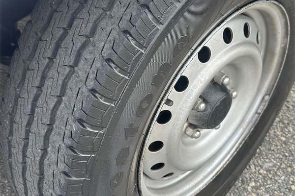 2006 Toyota Hilux SR KUN16R Rear Wheel Drive
