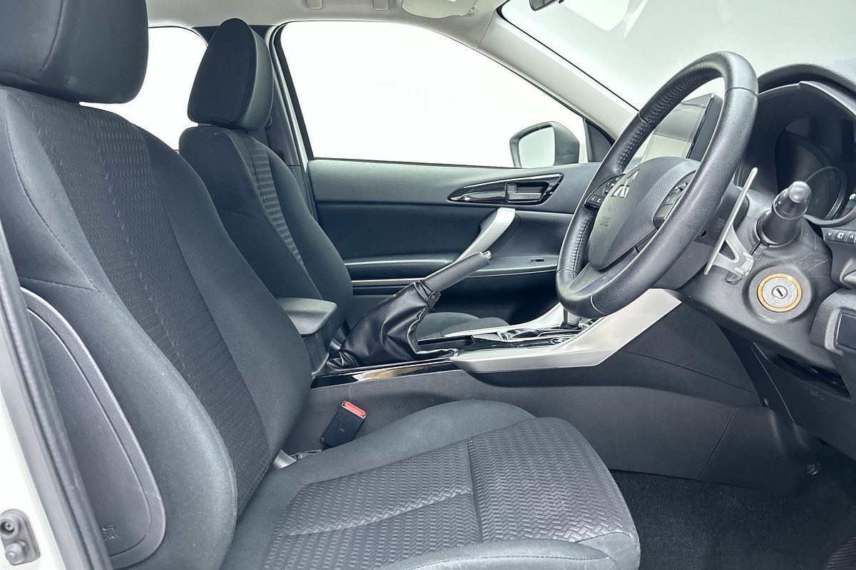 2023 Mitsubishi Eclipse Cross ES YB