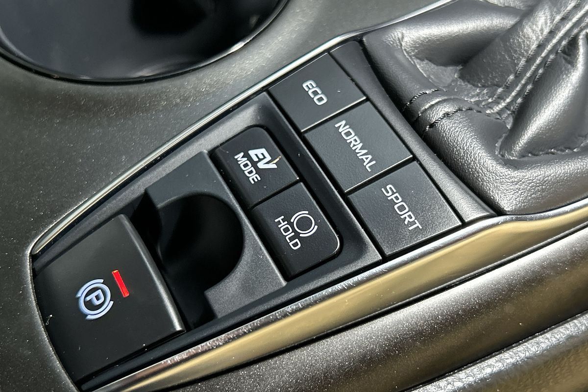 2024 Toyota Camry Ascent AXVH70R
