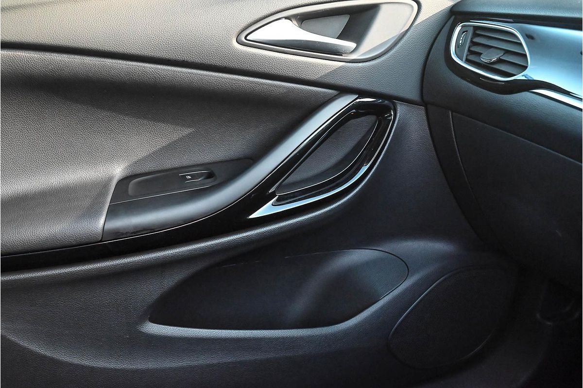 2017 Holden Astra RS-V BK