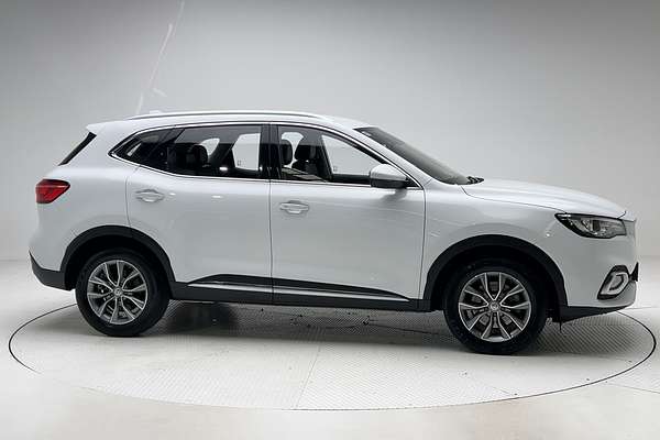 2022 MG HS Vibe SAS23